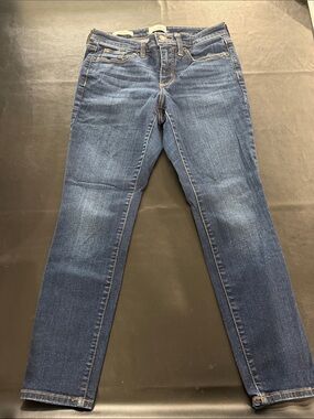 Universal Thread Skinny Jeans in Dark Blue Denim